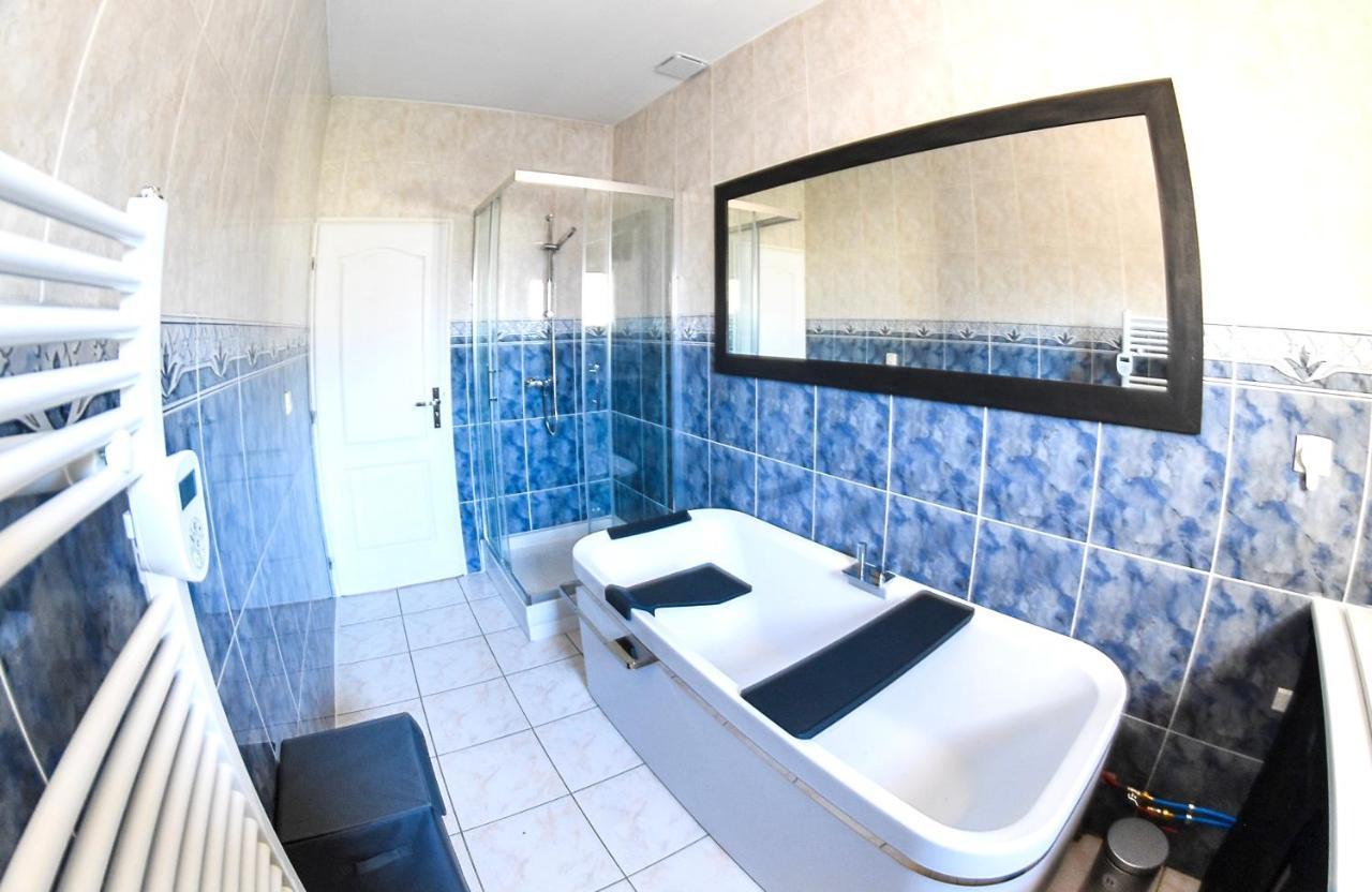 spacieux T5, terrasse, proche centre,parking privé Perpiñán Exterior foto